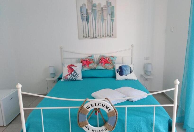 اتاق لوکس سه تخته, Coast To Coast Salento Sea Rooms