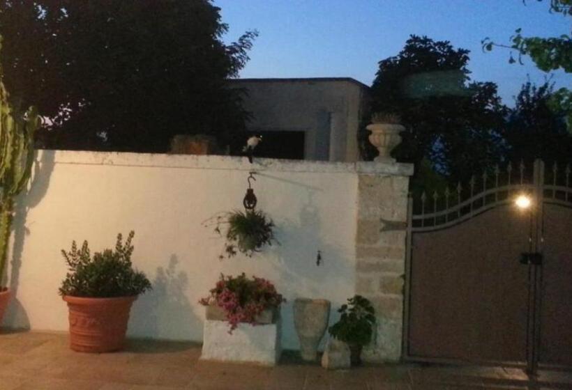اتاق استاندارد با چشم‌انداز باغ, Le Corti Del Casale