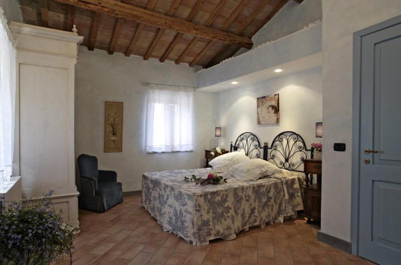 Дом 1 Спальня, Poggio Montali