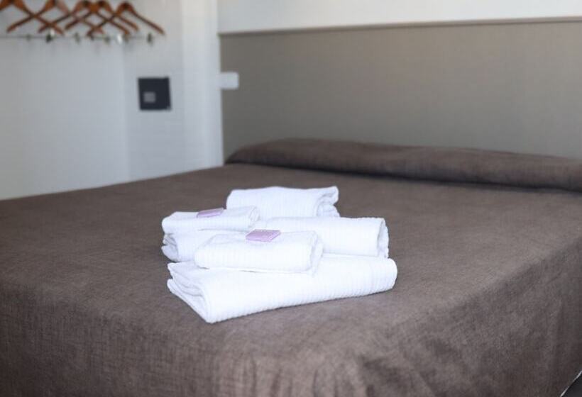 اتاق استاندارد چهار تخته, Biancopineta B&b