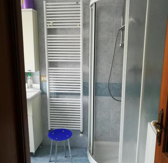 غرفة قياسية سرير كينج, La Pineta