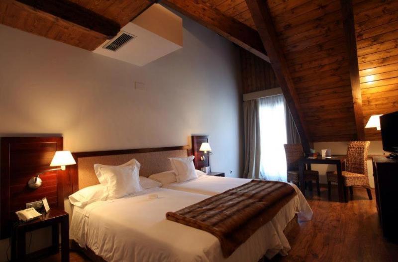 Номер Стандарт, Abadia Del Pirineo