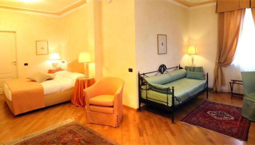 バルコニー付きジュニアスイート, Albergo Castiglione Langhe