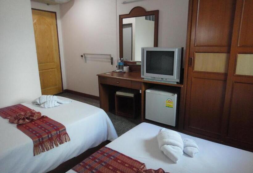 디럭스 룸, Thepparat Lodge Krabi