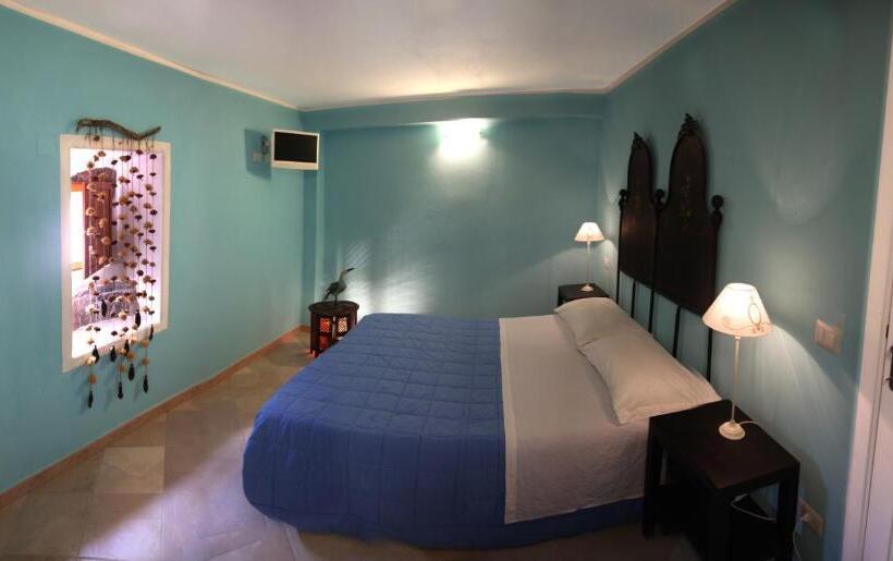 Полулюкс, B&b Blu Bosa