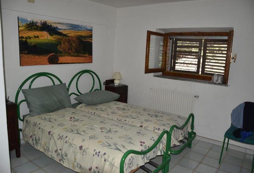 スタンダードトリプルルーム, Agriturismo Campo Al Crognolo
