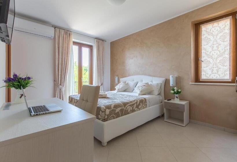 חדר סטנדרט לארבעה, B&b Paradiso