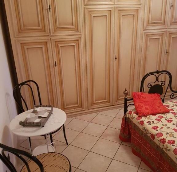 标准间, Villa Lory Albinia