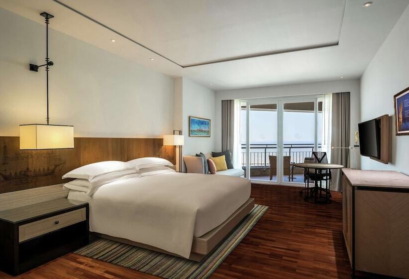 חדר פרמיום נוף לים, Hilton Hua Hin Resort & Spa