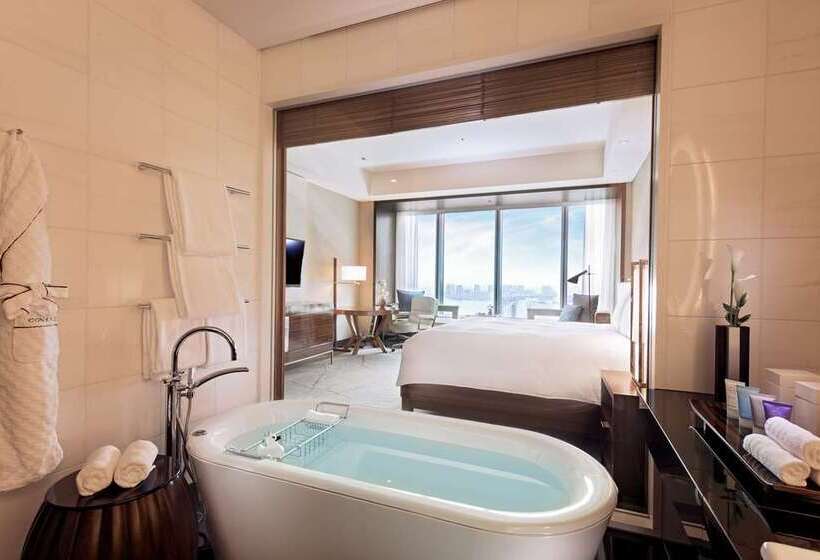 주니어 스위트 킹사이즈 침대, Hilton Hua Hin Resort & Spa