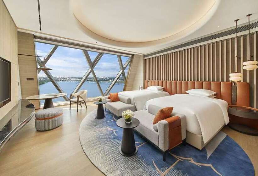חדר פרמיום נוף לים, Hilton Hua Hin Resort & Spa