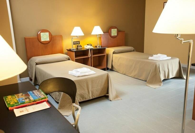 Номер Стандарт Трехместный, Albergo Athenaeum