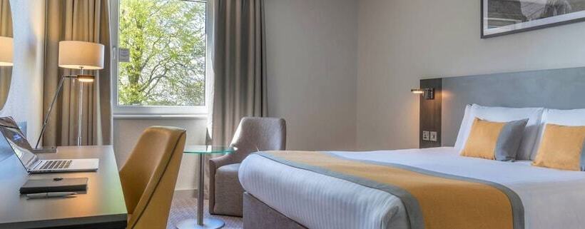 Номер Стандарт, Maldron Hotel Belfast International Airport