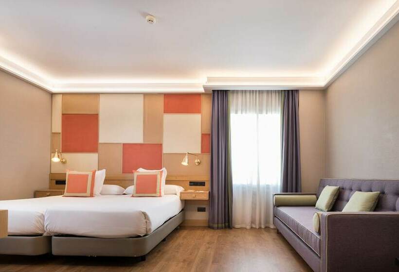 Habitación Triple Estándar, Principe Pio