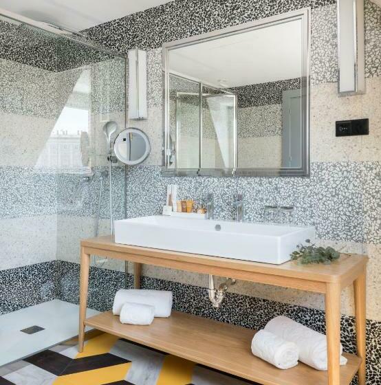 Suite, Principe Pio