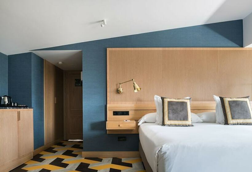 Suite, Principe Pio