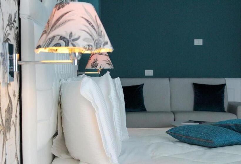 스위트 킹사이즈 침대, Bianco Riccio Suite