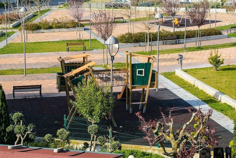 Апартаменты 1 Спальня Вид на Сад, Lillananna Bed & Breakfast