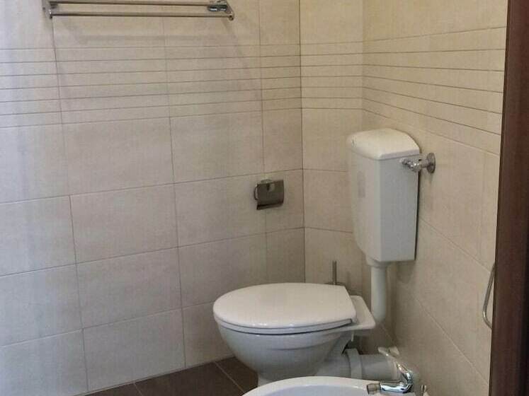 اتاق استاندارد سه نفره, Be Your Home   Guest House Fuori Dal Porto