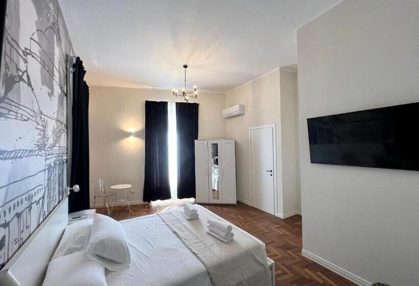 سوییت جونیور با چشم‌انداز دریا, Be Your Home   Guest House Fuori Dal Porto