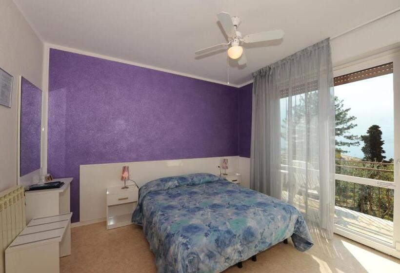 اتاق استاندارد با چشم‌انداز دریاچه, Villa Grazia