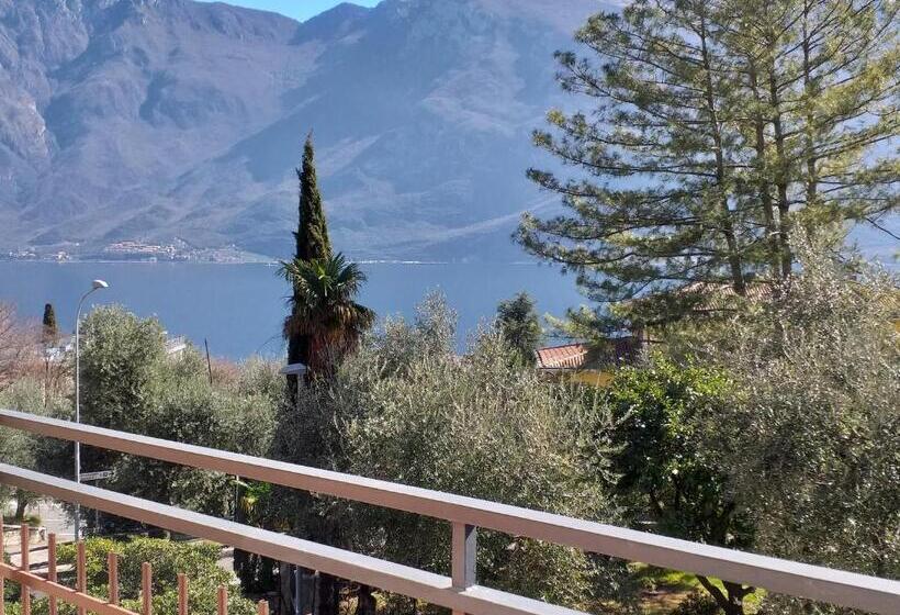 اتاق استاندارد با چشم‌انداز دریاچه, Villa Grazia