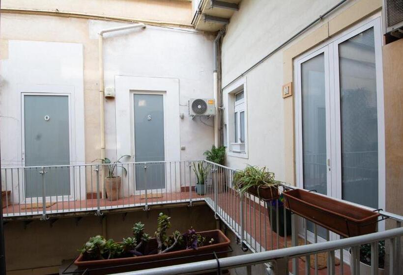 اتاق استاندارد با تخت بزرگ, Catania Central Rooms