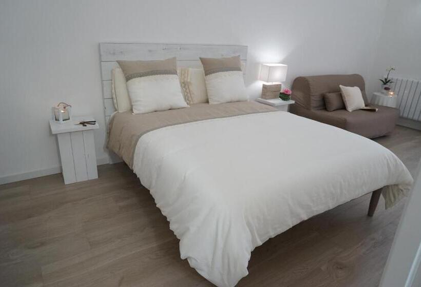 Четырехместный Номер Стандарт Вид на Сад, Femily B&b Bed And Breakfast Di Puglia In   Bari