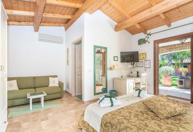 Номер Стандарт Трехместный, Villa Flumini