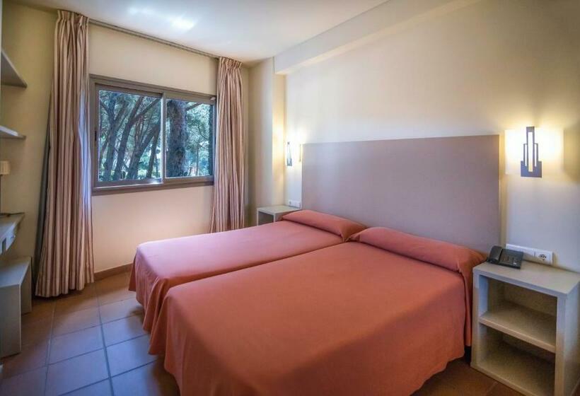 شقة غرفة واحدة مزودة بتراس, Aparthotel Ciutat De Palol