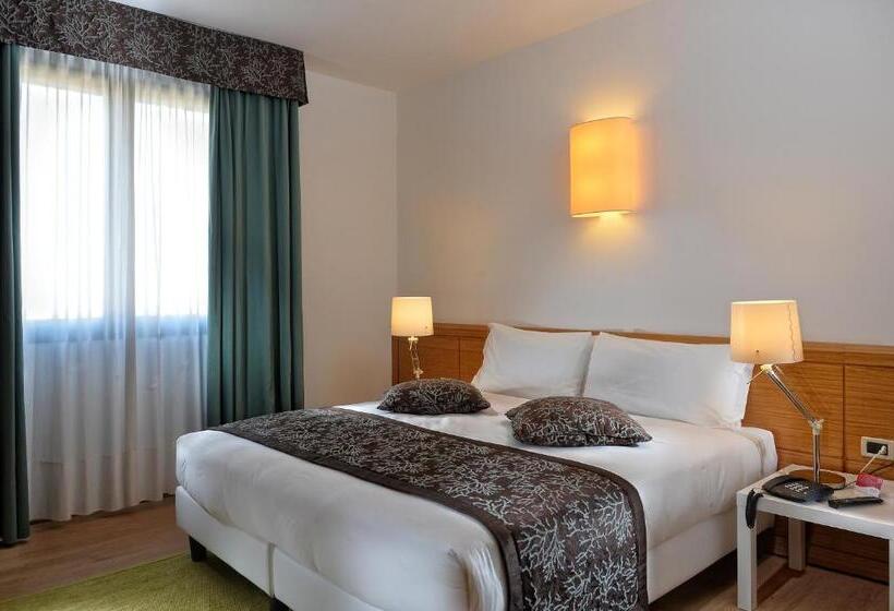 Апартаменты 1 Спальня, Elite Hotel & Spa