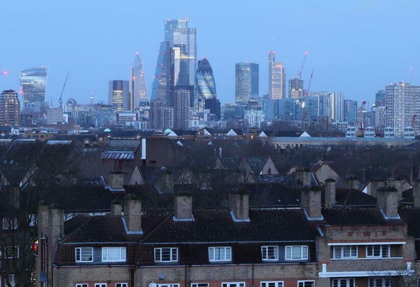 Номер Стандарт, Doubletree By Hilton  London  Docklands Riverside