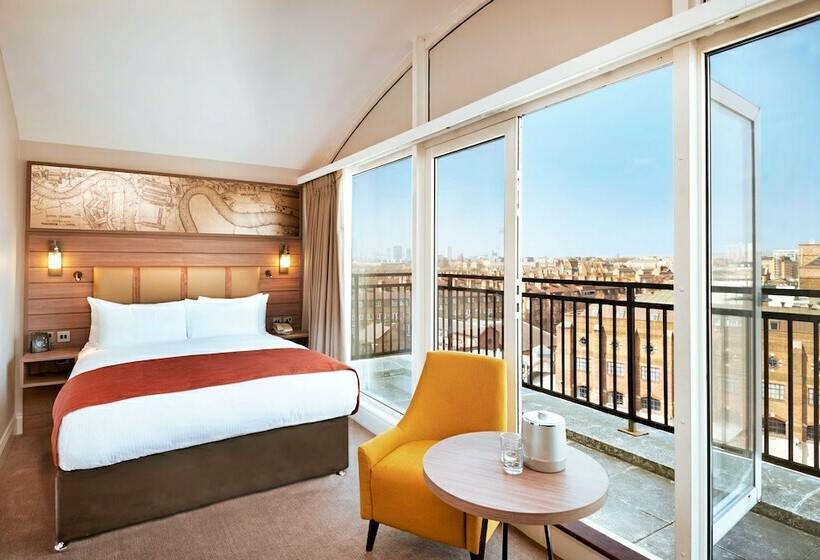 Номер Deluxe, Doubletree By Hilton  London  Docklands Riverside
