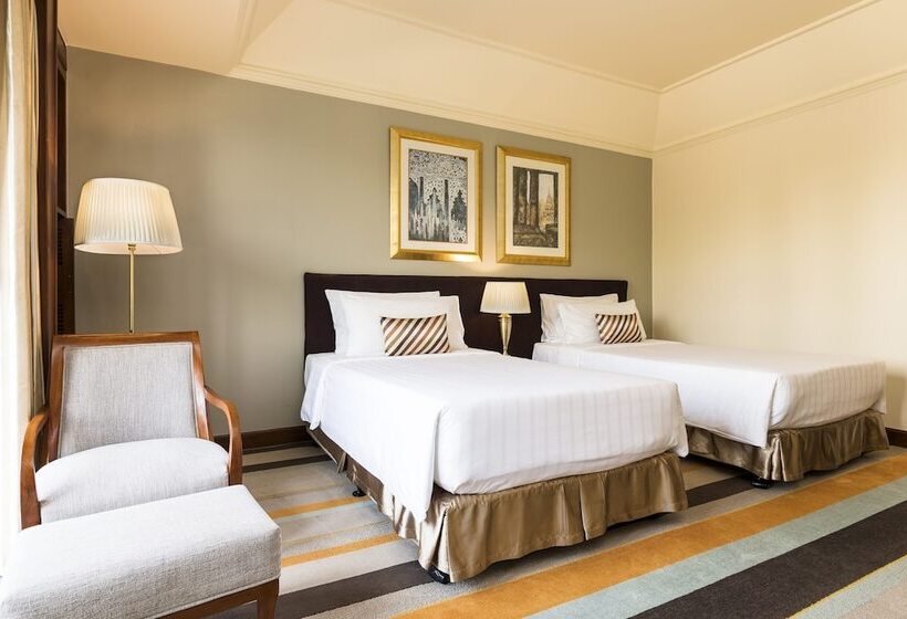 Deluxe Room City View, Chatrium Royal Lake Yangon