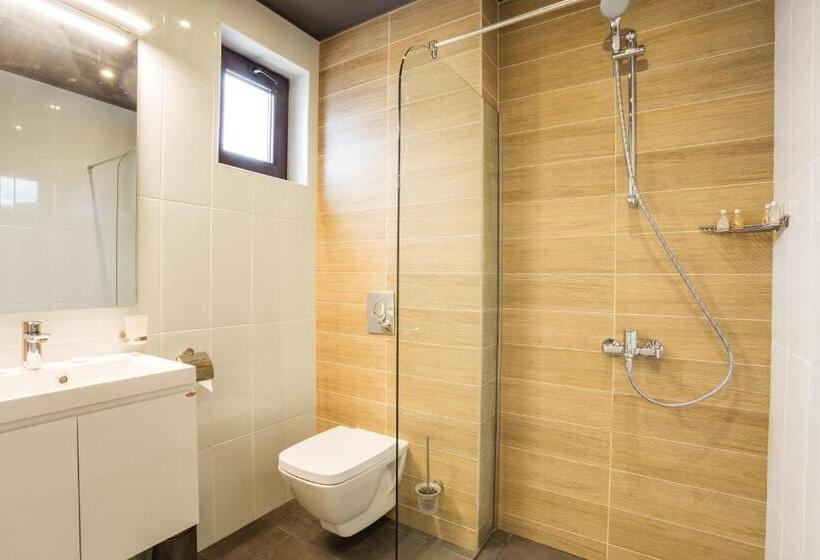 Family Suite, Complex Vazrozhdentsi