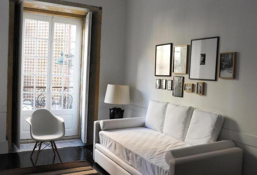اتاق استاندارد چهار تخته, Mo House