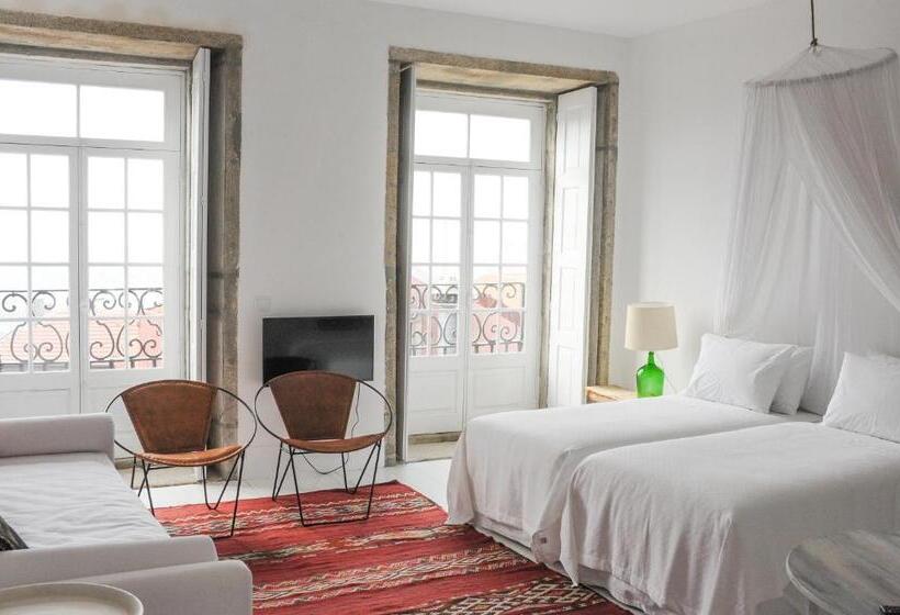 Deluxe room with river view, Mo House