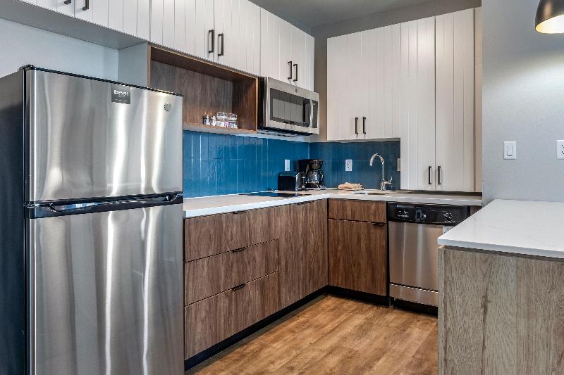 Люкс Адаптированный для Инвалидов, Staybridge Suites Grand Prairie Near Epic Central, An Ihg
