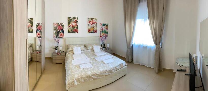 Номер Стандарт, Caserta Royale Apartment