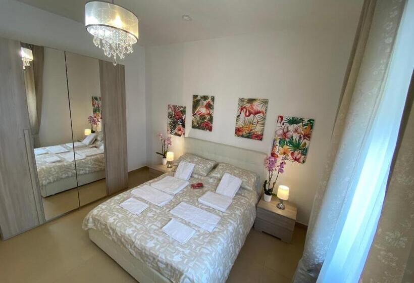 Номер Стандарт, Caserta Royale Apartment