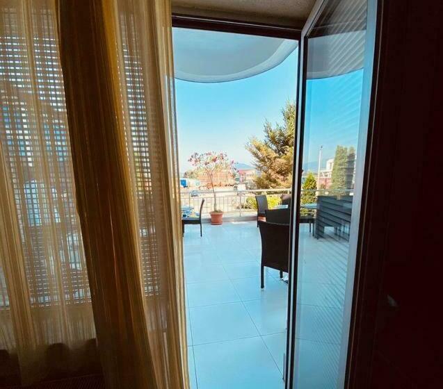 اتاق استاندارد یک تخته با بالکن, Ambient   Struga
