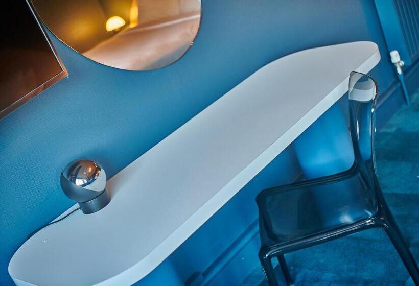 Номер Стандарт, The Central Private Hotel By Naumi Hotels
