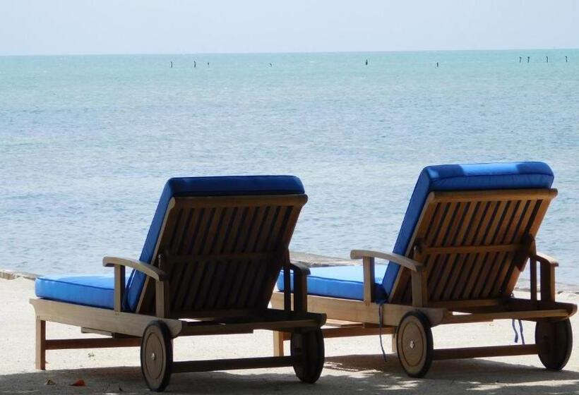 בית, חדר שינה 1, Pines & Palms Resort