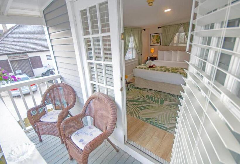 Номер Стандарт с Балконом, Hemingway House Bed And Breakfast