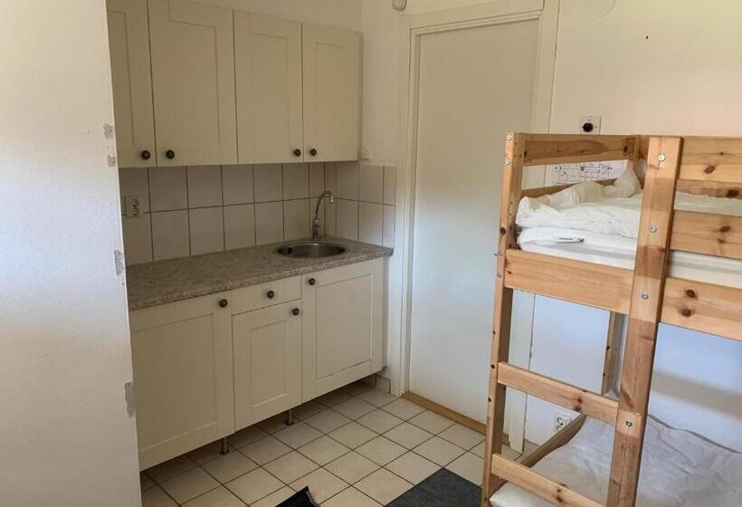Четырехместный номер эконом класса с общей ванной комнатой, 4hearts B&b