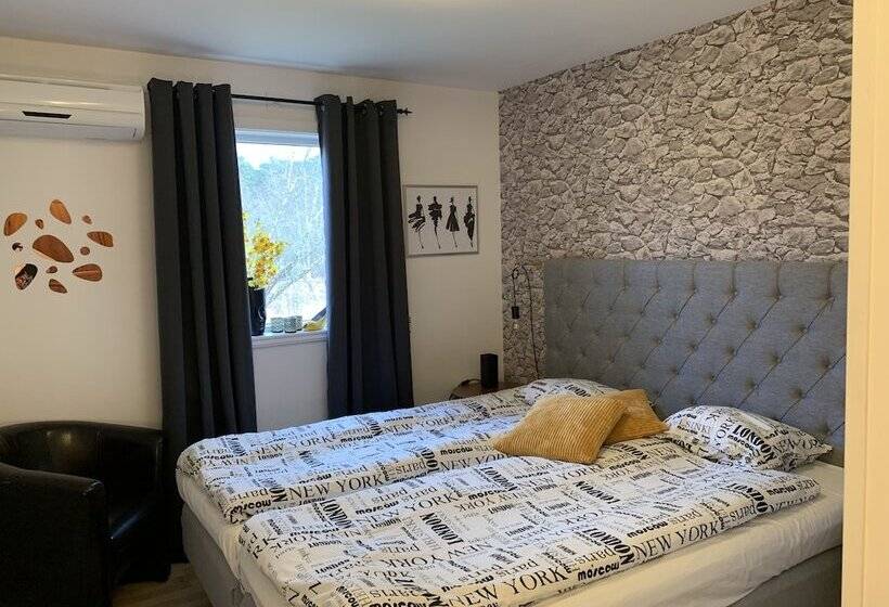 Номер Стандарт, 4hearts B&b