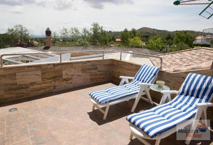 Номер Deluxe Кровать Кинг, Holidays Mirana