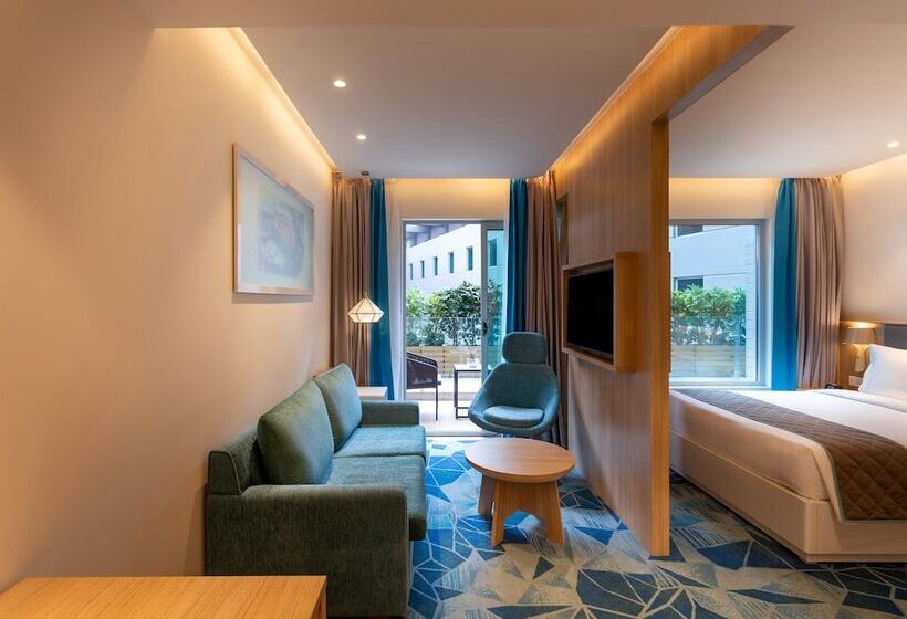 套房, Holiday Inn Express & Suites Bengaluru Old Madras Road, An Ihg