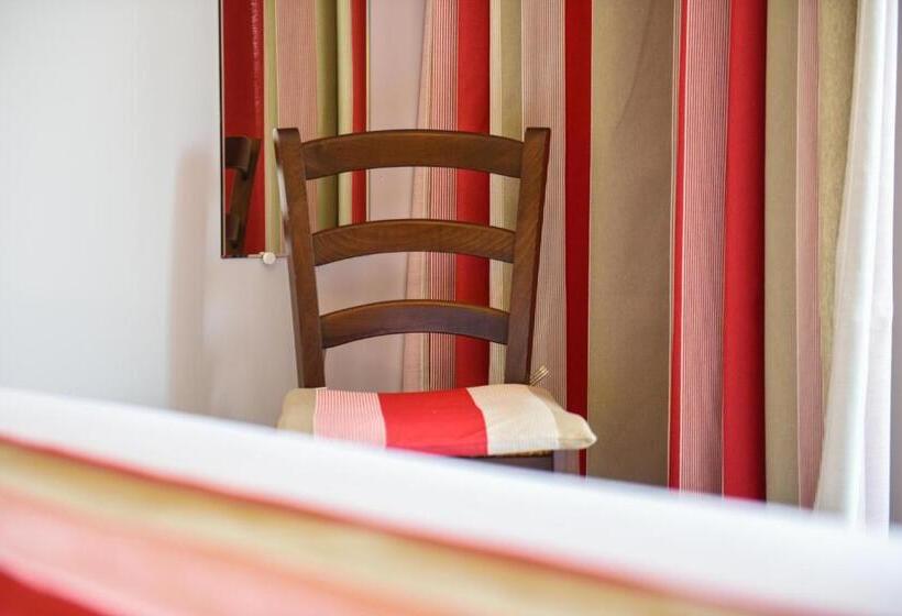 Номер Стандарт с Террасой, Restaurant Baratxartea