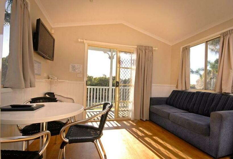 Номер Стандарт, Barrack Point Holidays